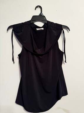 AGB Byer California Black Sleeveless Cowl Neck Blouse